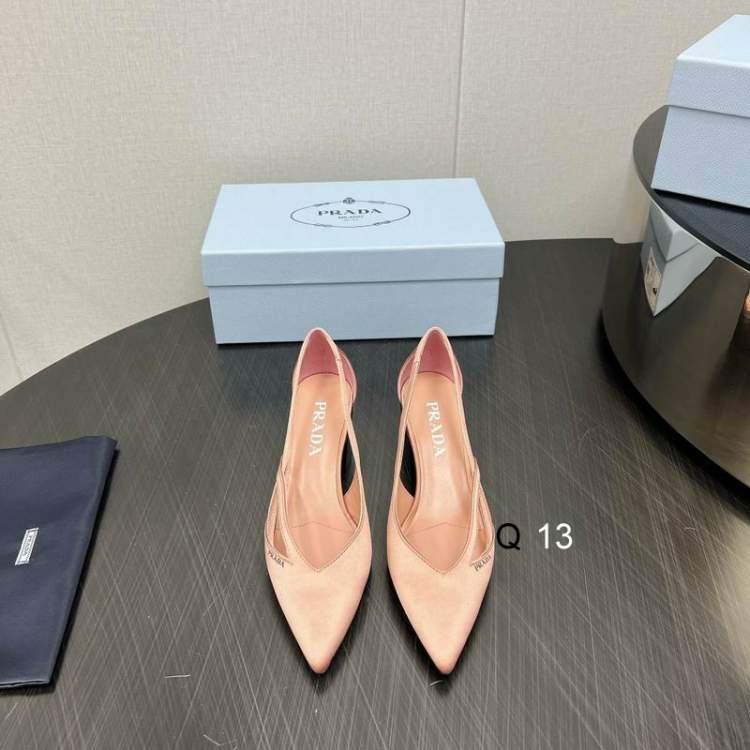 Picture of Prada Shoes _SKUPradasz35-404CMYM120519113
